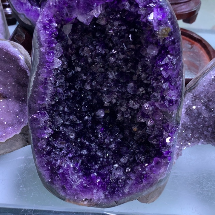 致***春未镶嵌大型摆件（非配饰）水晶