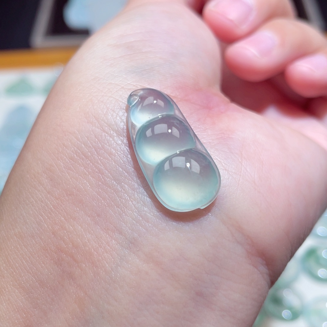 颈饰未镶嵌翡翠福豆