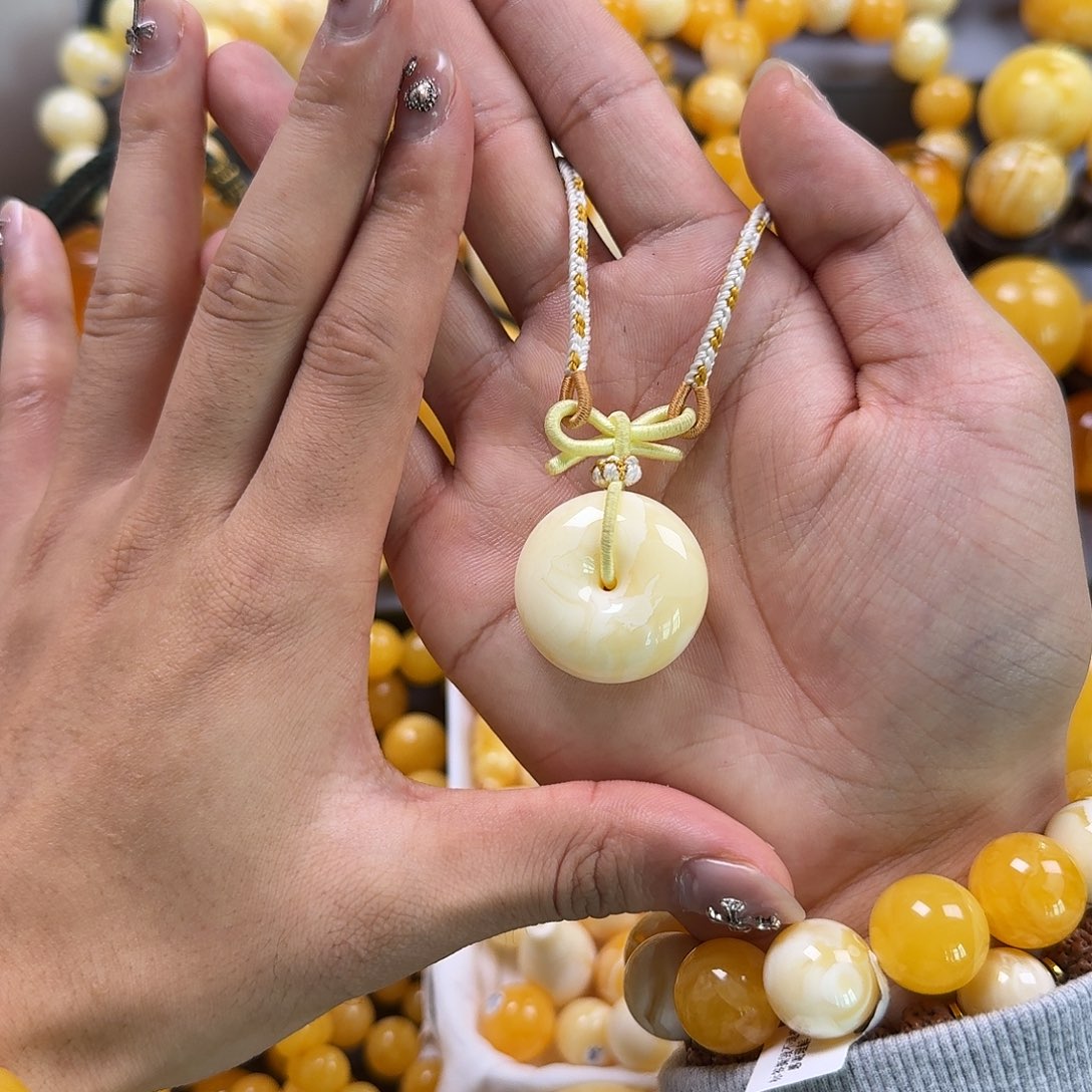 琥珀珠宝奇石未镶嵌平安扣