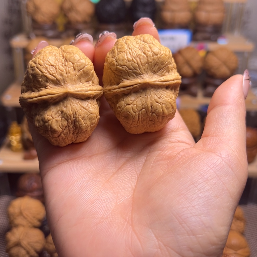 桃核把件方尊H12、45……