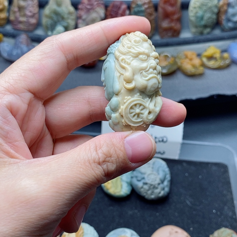 【闪购商品】定制石英质玉吊坠未镶嵌