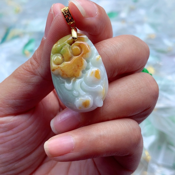 翡翠颈饰银S925镶嵌翡翠