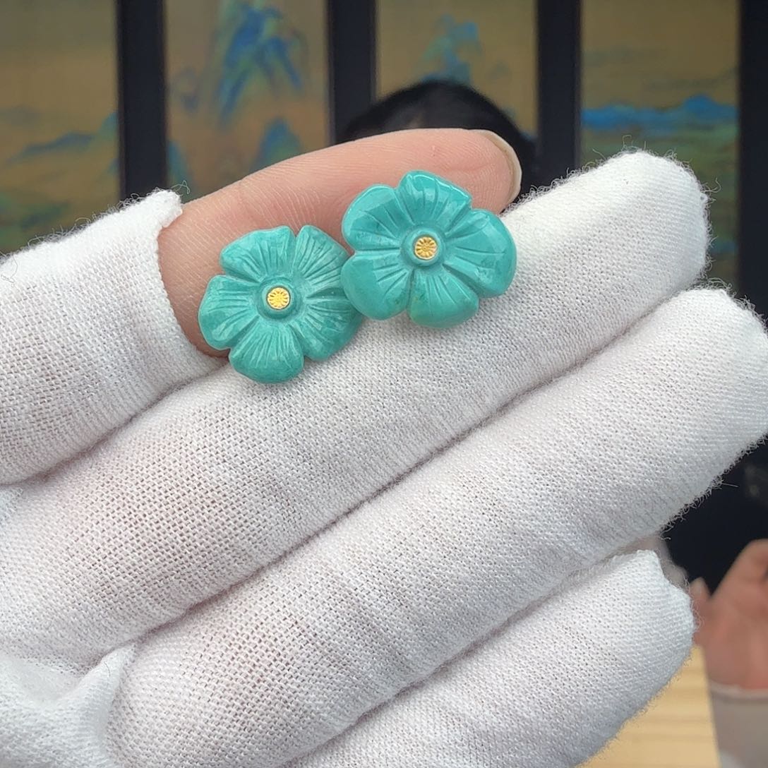 绿松石未镶嵌珠宝奇石