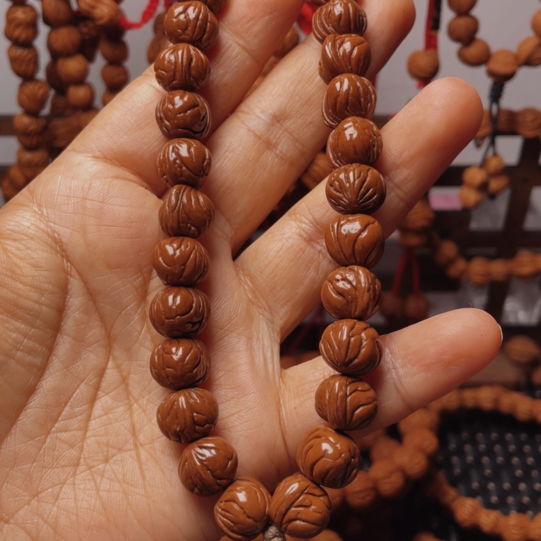 木质类龙纹桃枭手串