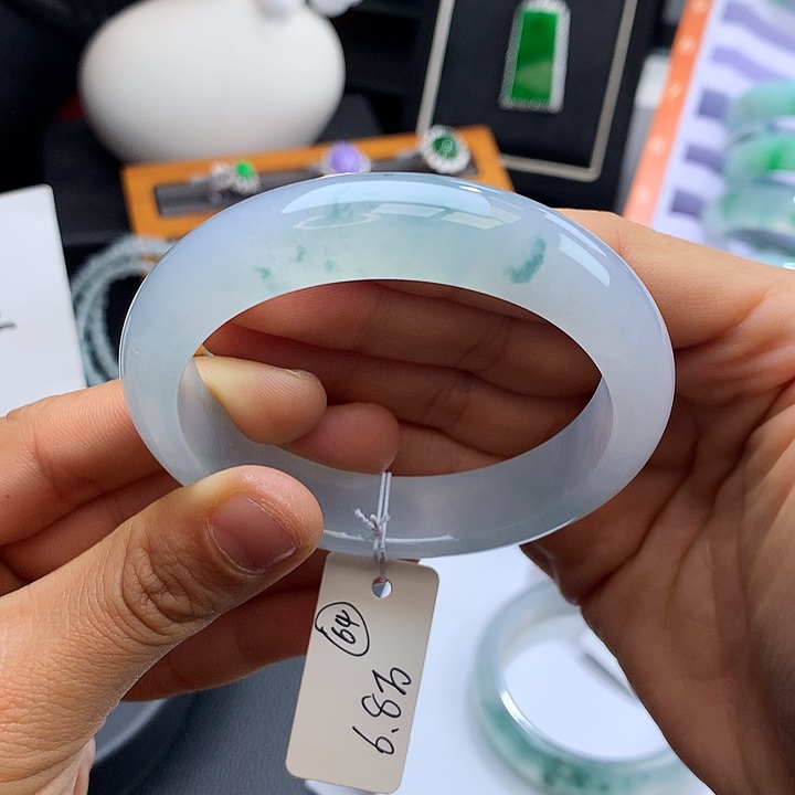 未镶嵌手镯翡翠56冰飘花正圈