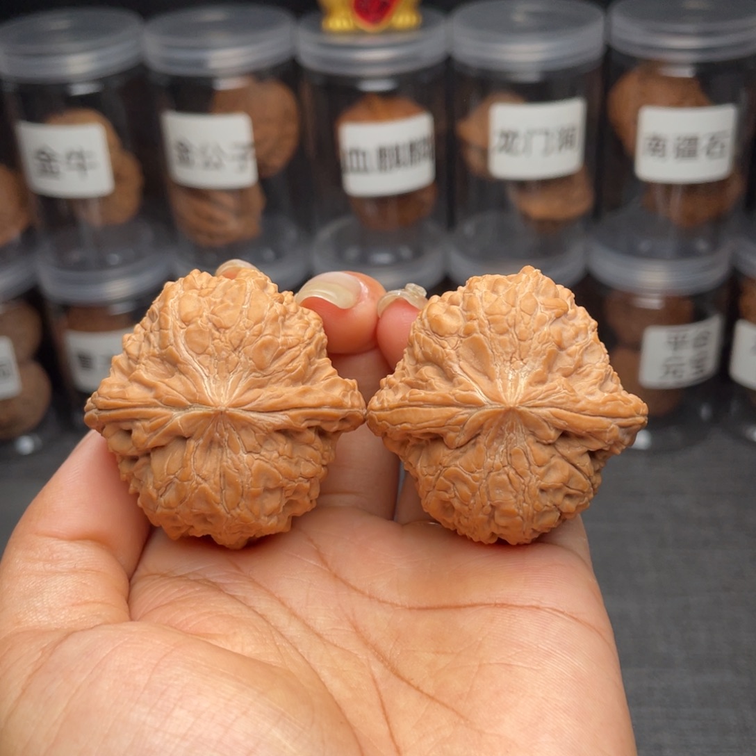 文玩核桃把件和尚头