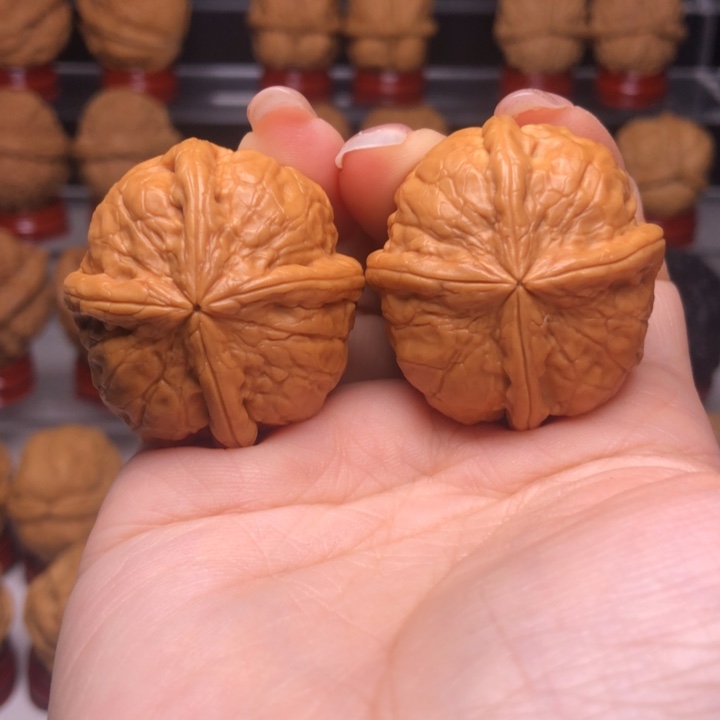 文玩核桃吊坠浅*35金蟒粗筋四炸