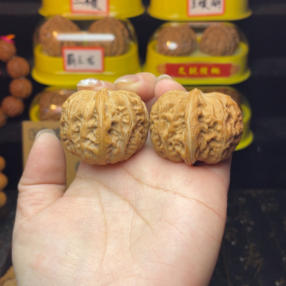 文玩核桃吊坠元宝39尺