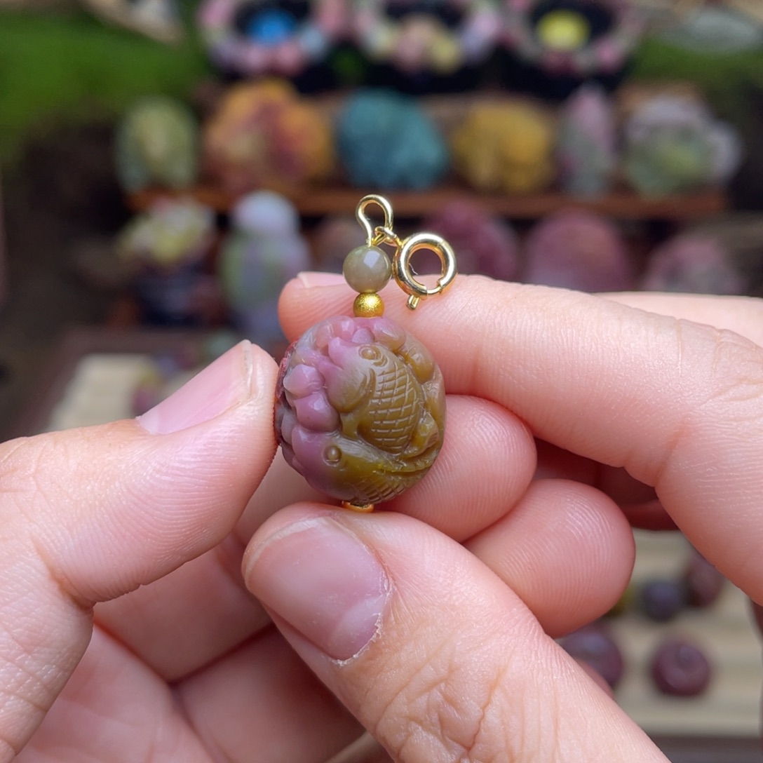 玛瑙/玉髓未镶嵌手串盐源玛瑙苏工鱼