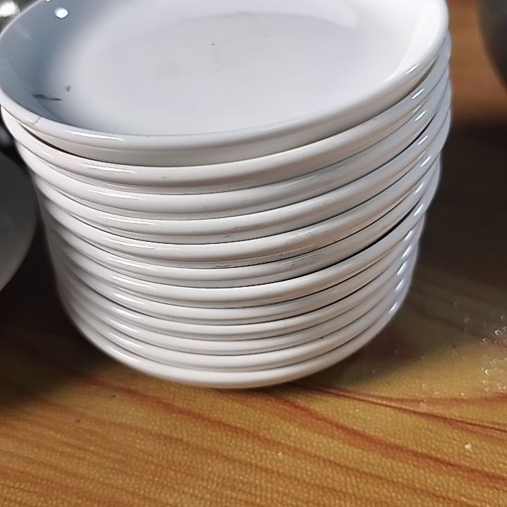 盘瓷片陶瓷杯盘壶碗都有