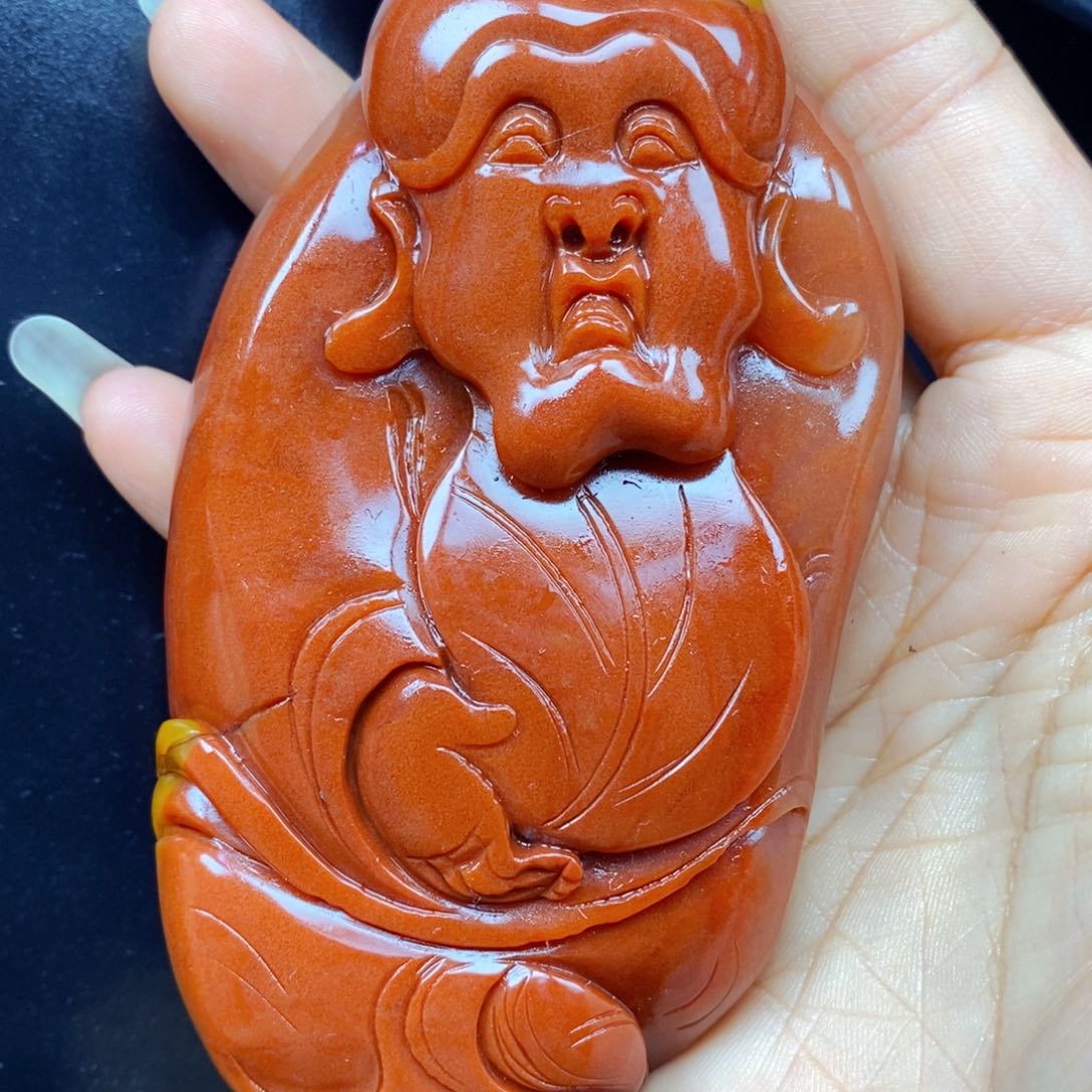 石英质玉（黄龙玉）未镶嵌颈饰
