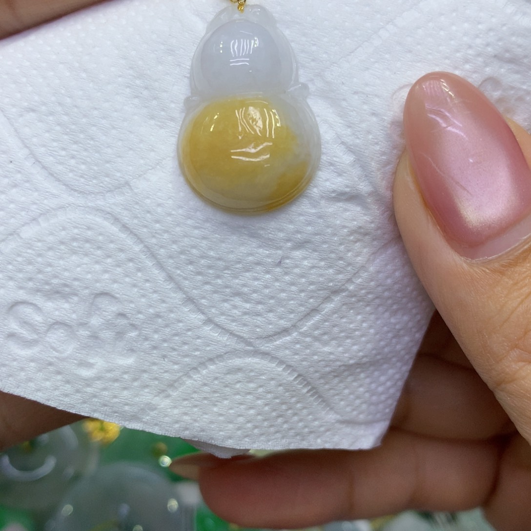 颈饰18K金镶嵌翡翠
