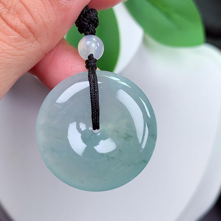 颈饰未镶嵌翡翠平安扣 28.4x6.3mm