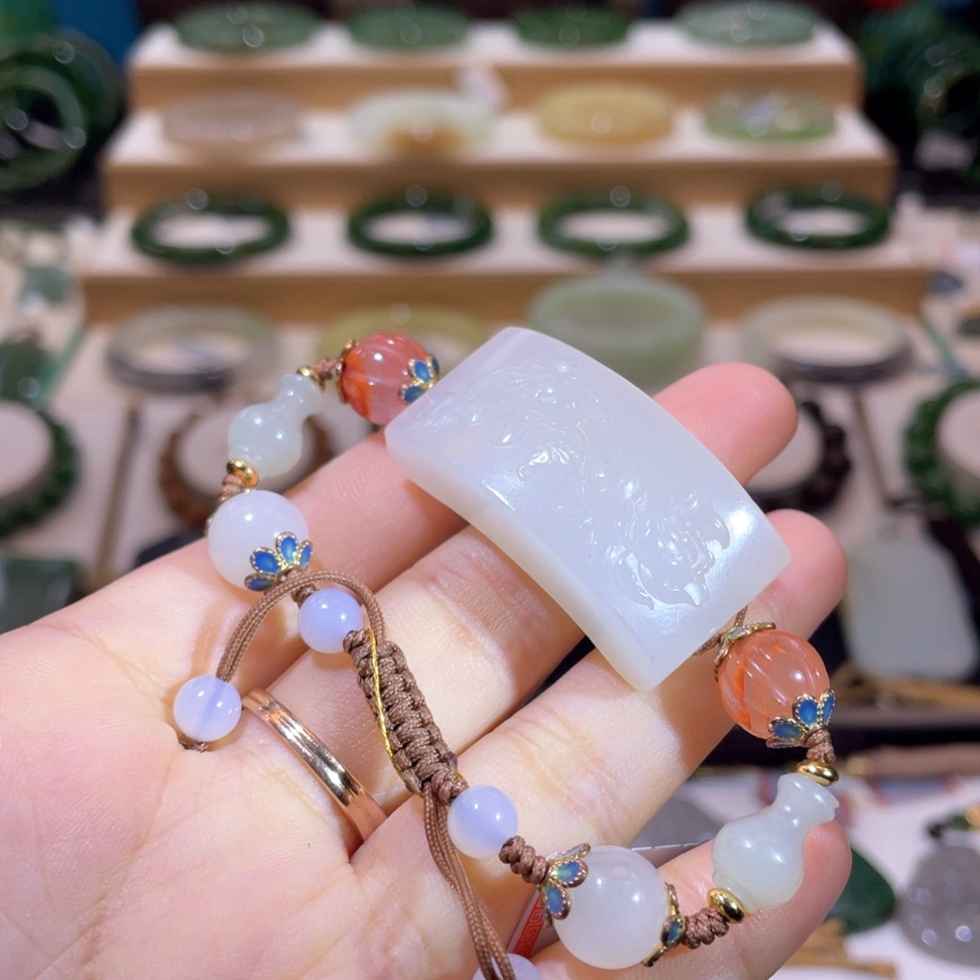 和田玉高品藕粉手牌未镶嵌