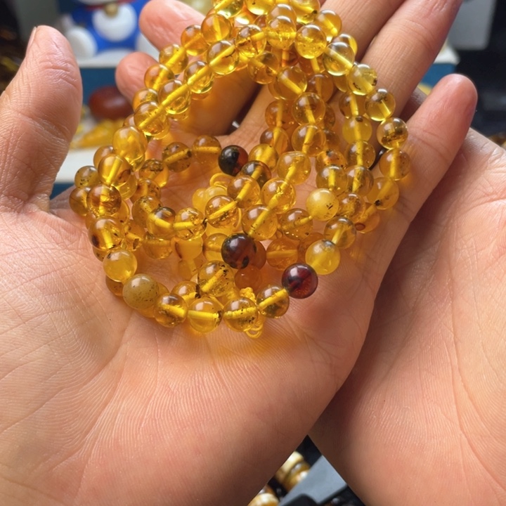 琥珀珠宝奇石未镶嵌