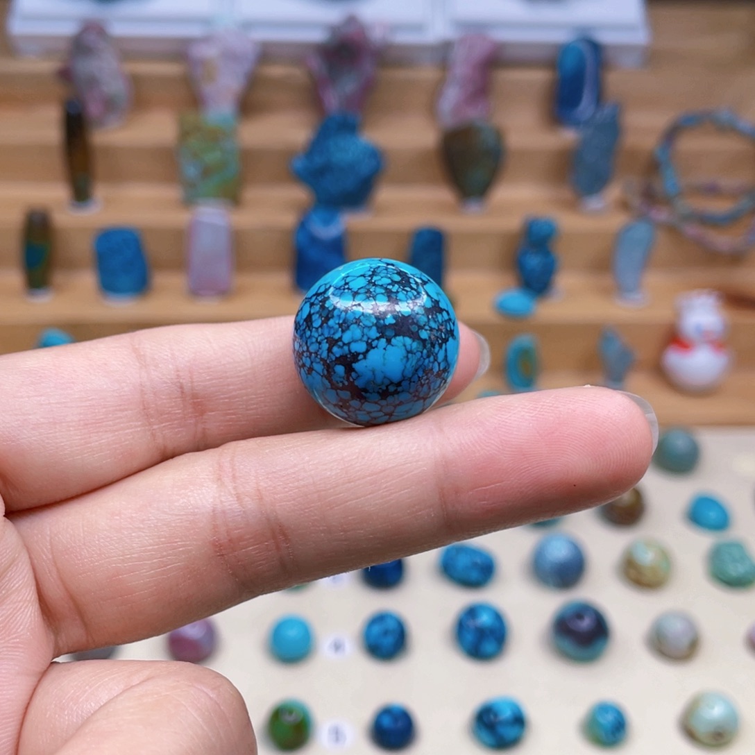 未镶嵌绿松石颈饰