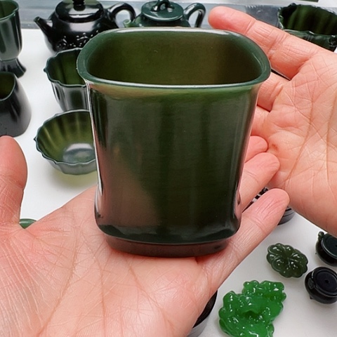 和田玉（青玉）挂件未镶嵌怀*