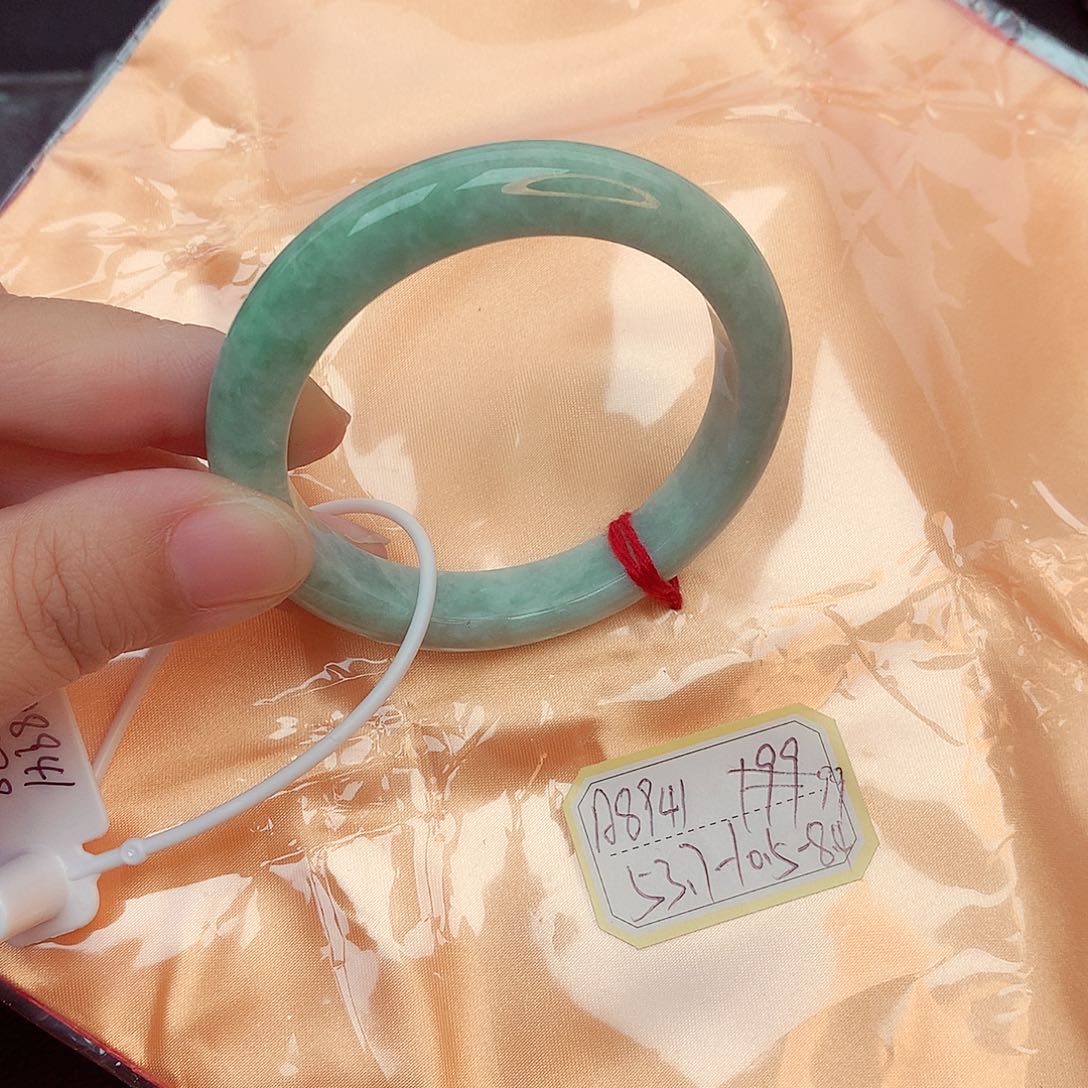 翡翠未镶嵌手镯缅甸翡翠