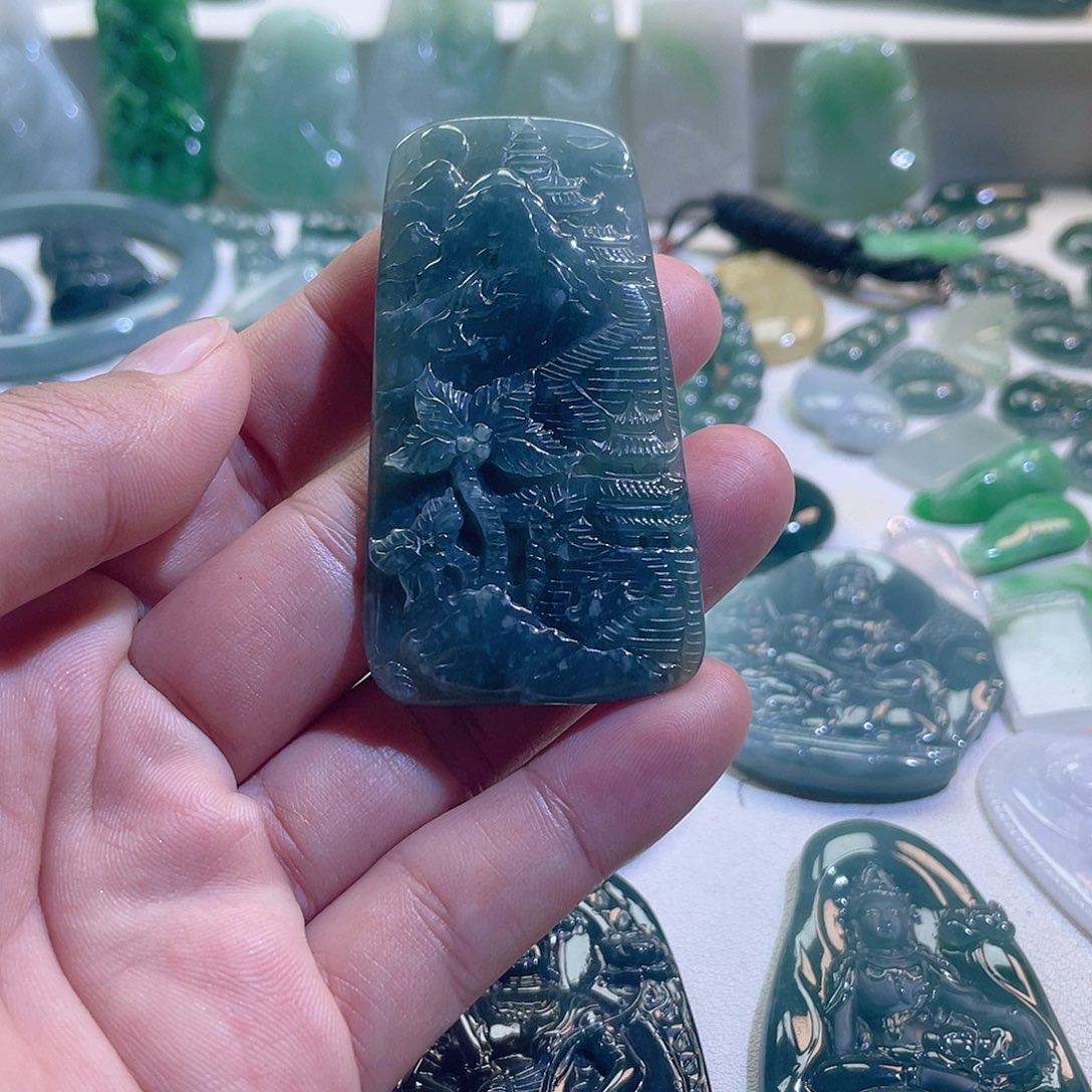 翡翠颈饰未镶嵌翡翠挂件