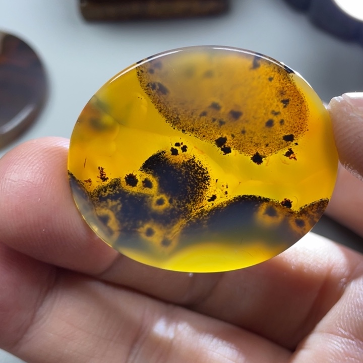 玛瑙/玉髓颈饰未镶嵌石***缘