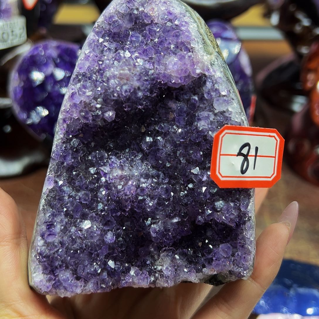 水晶大型摆件未镶嵌