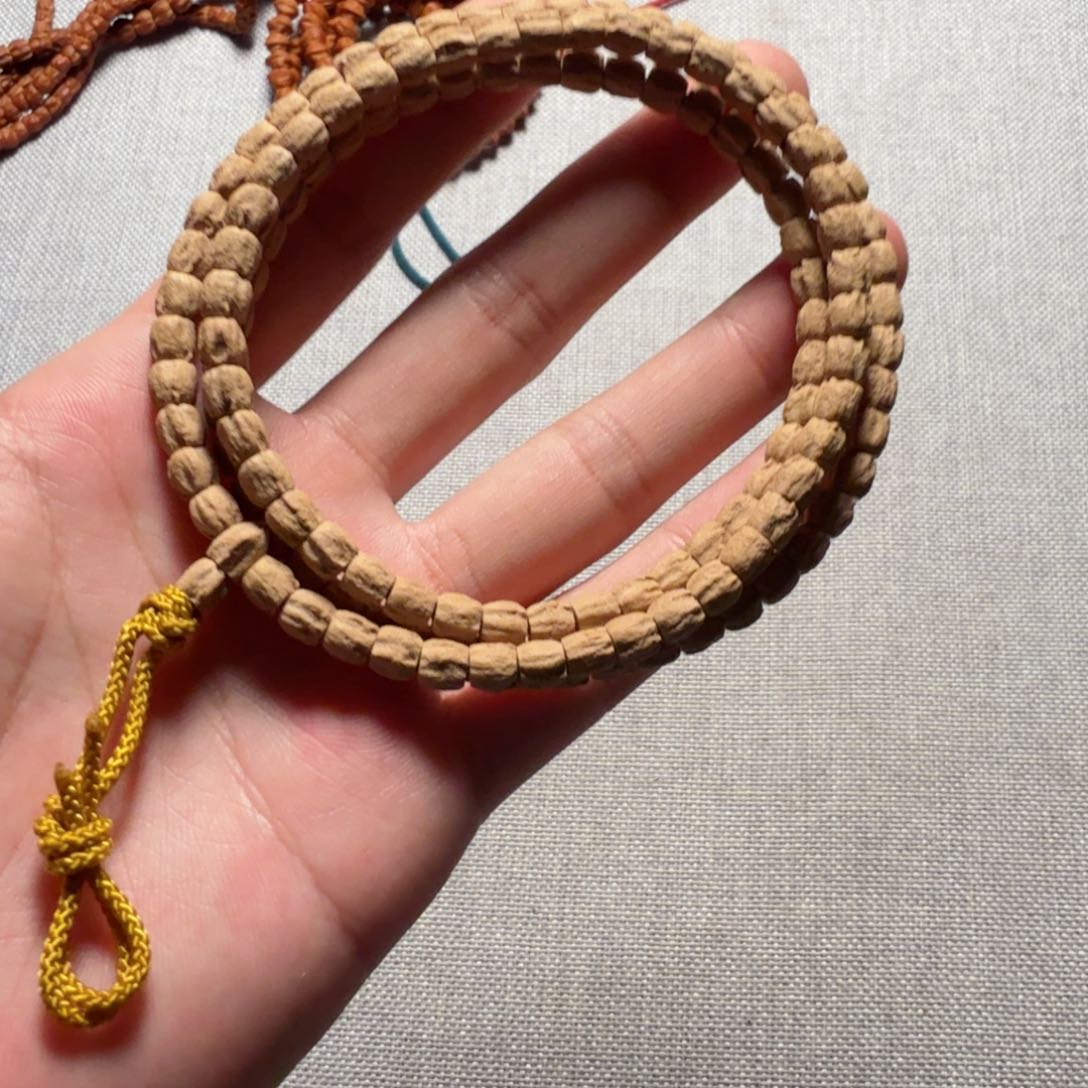 【闪购商品】柏香籽/百香籽吊坠