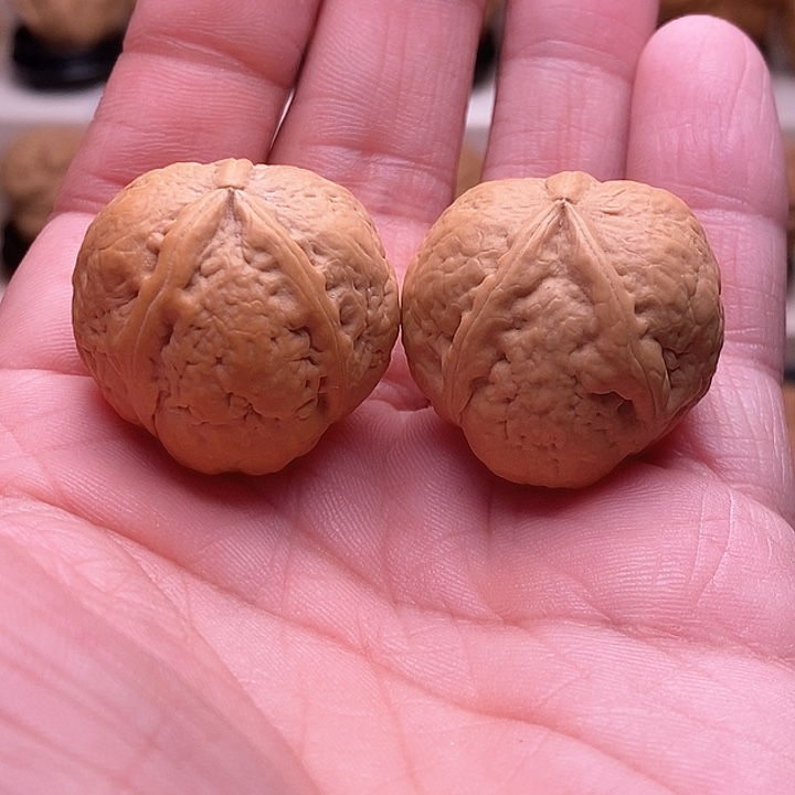 文玩核桃把件……………………