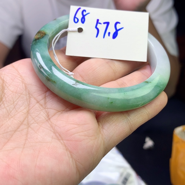 未镶嵌手镯翡翠68