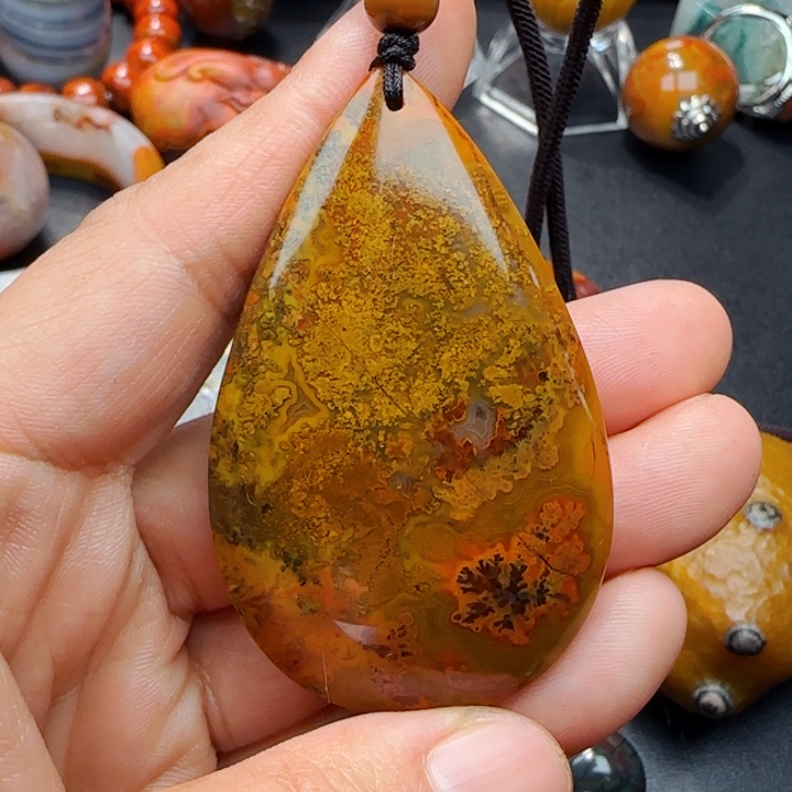 玛瑙/玉髓战国红玛瑙未镶嵌