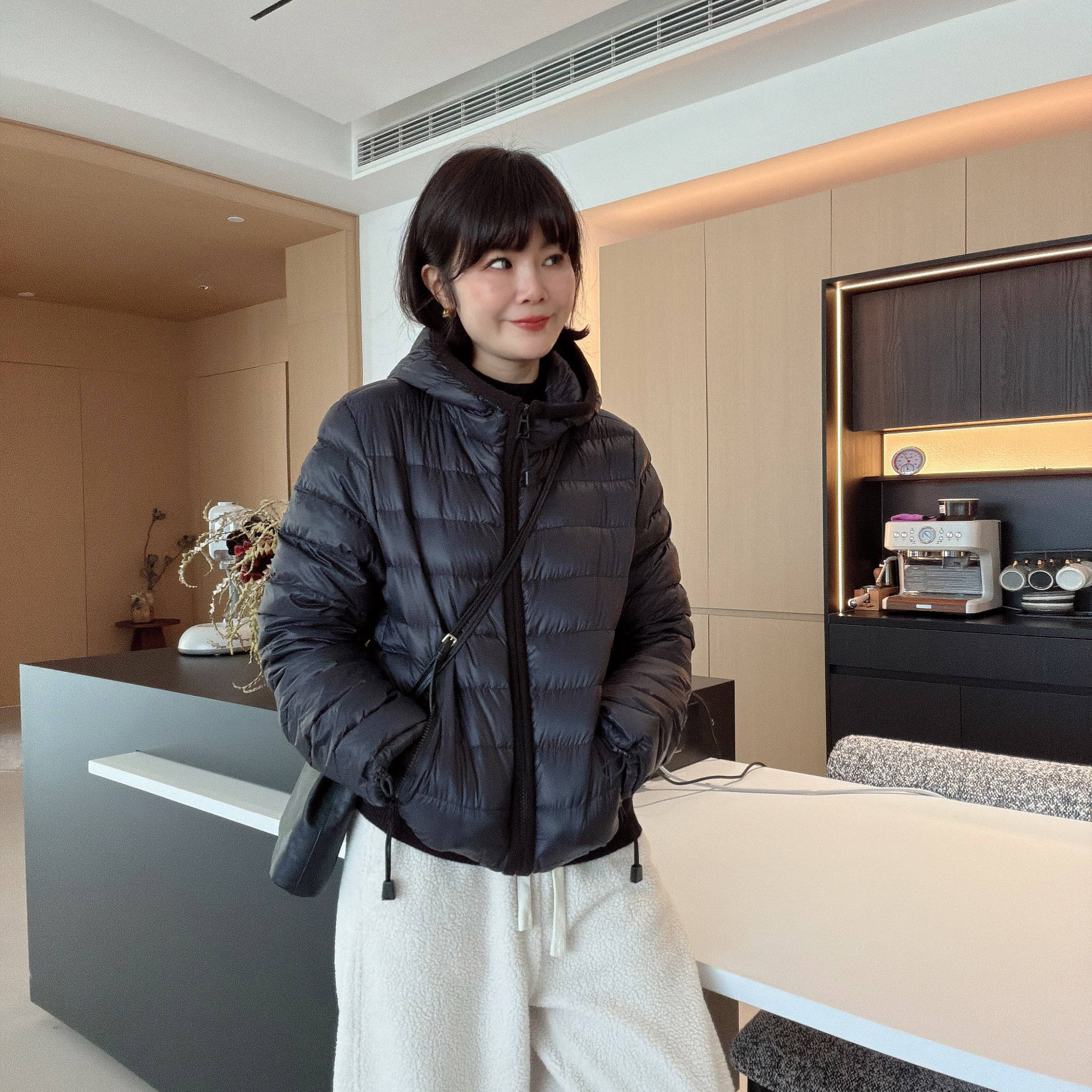 冬季休闲宽松连帽保暖百搭羽绒服外套