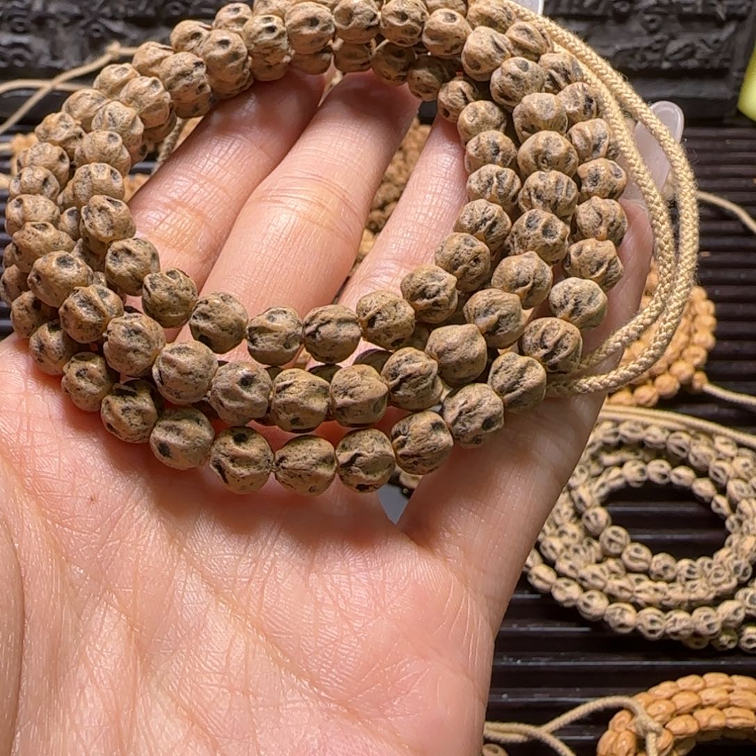 柏香籽/百香籽吊坠