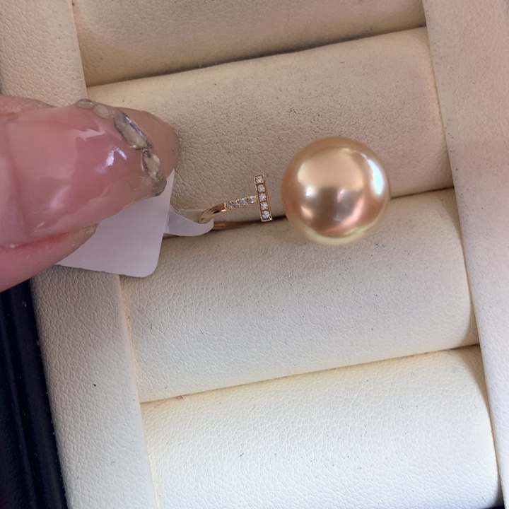 18K金镶嵌戒指海水珍珠