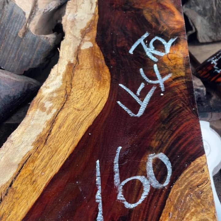 交趾黄檀（大红酸枝）此***石