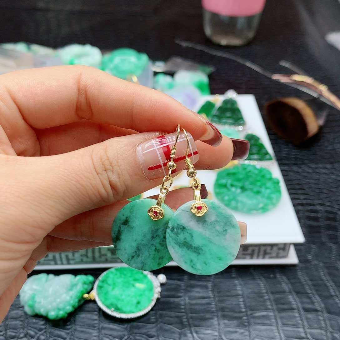 【闪购商品】翡翠耳饰未镶嵌，