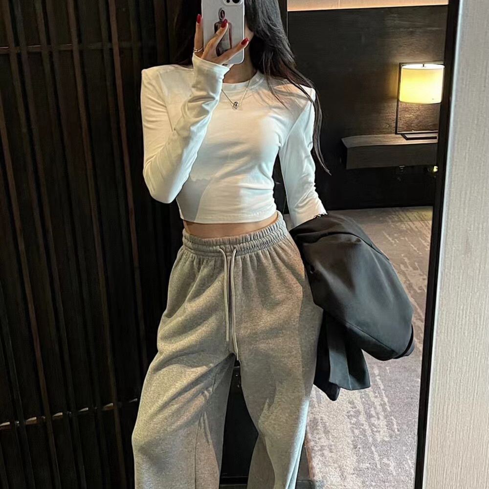 韩国时尚短款T小T黑白粉兰长袖T修身弹力高腰辣妹