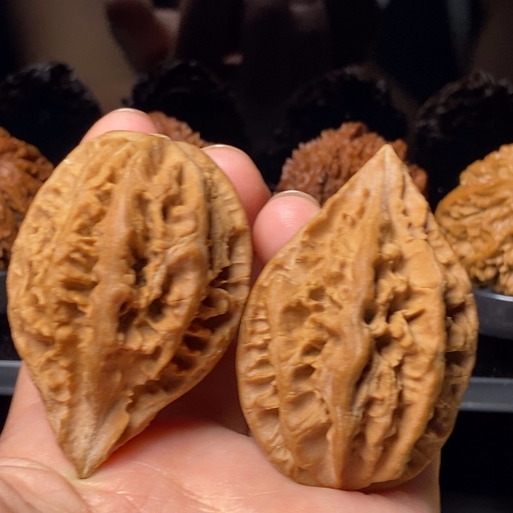 把件文玩核桃11号车