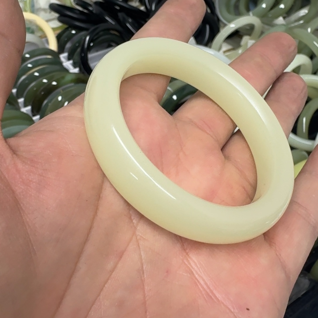 和田玉（青玉）手镯未镶嵌37号手镯53圈口