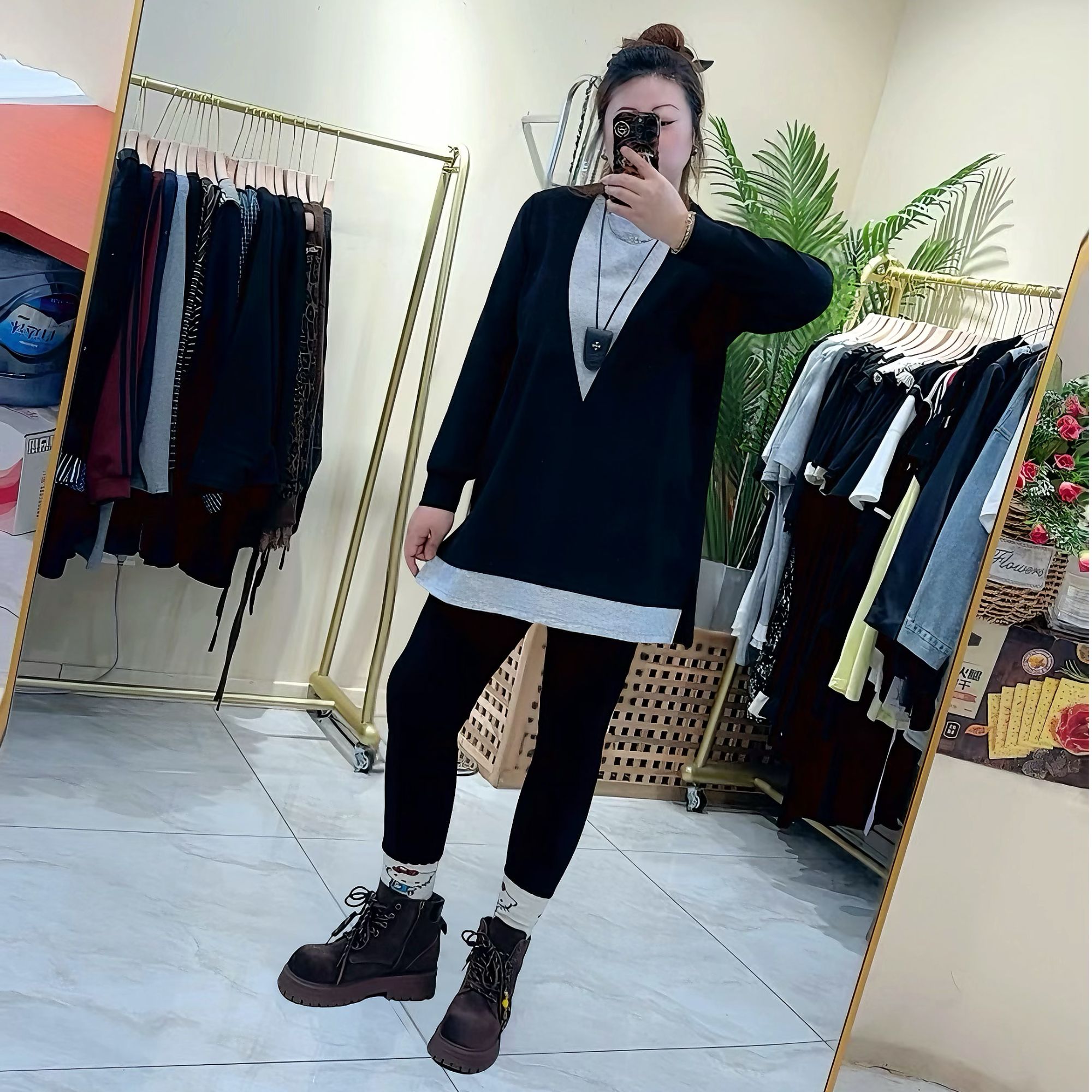 V领假两件宽松卫衣裙女 大码显瘦时尚休闲拼接女装