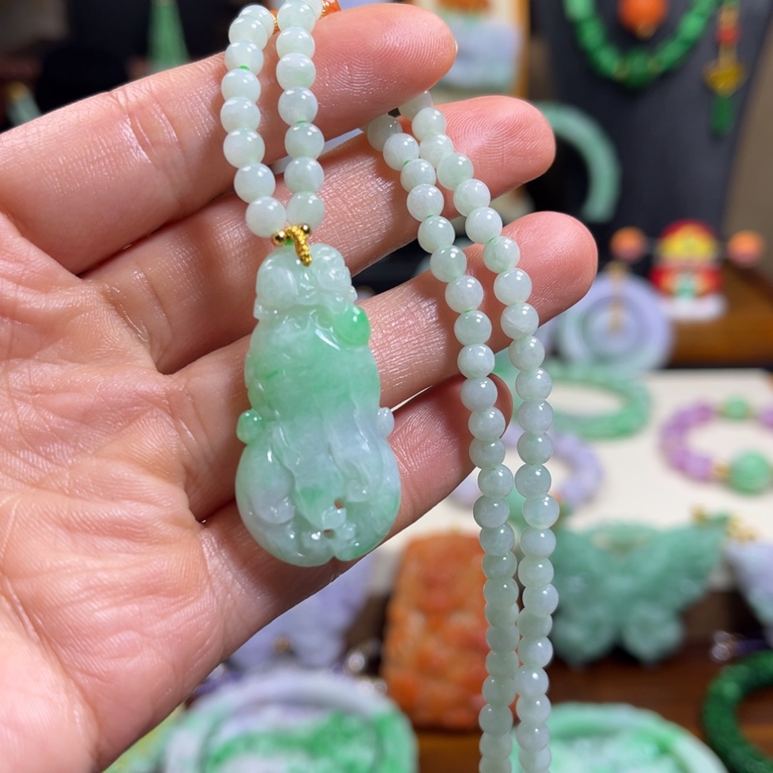 翡翠未镶嵌颈饰天然翡翠