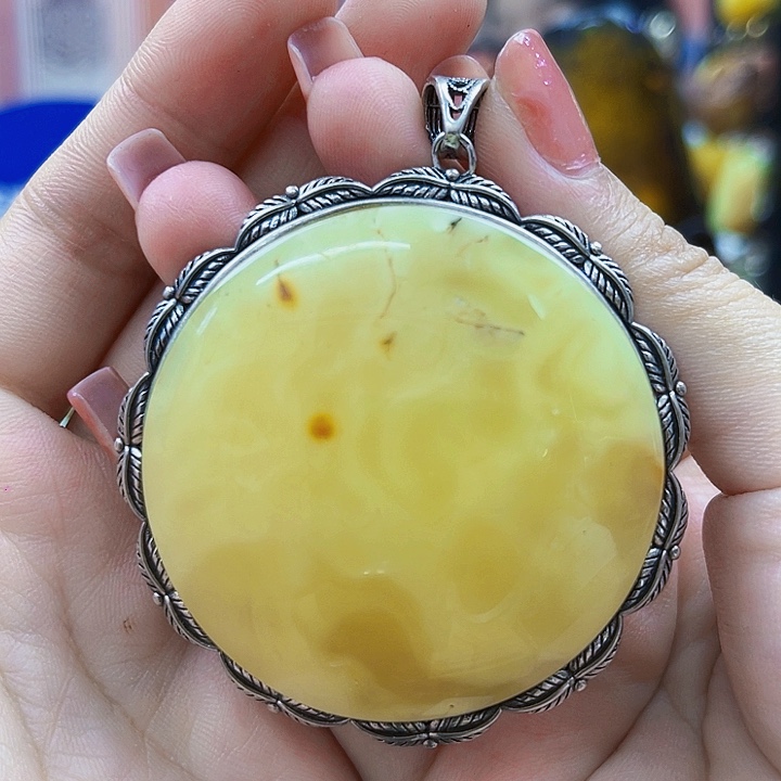 琥珀颈饰银S925镶嵌吊坠