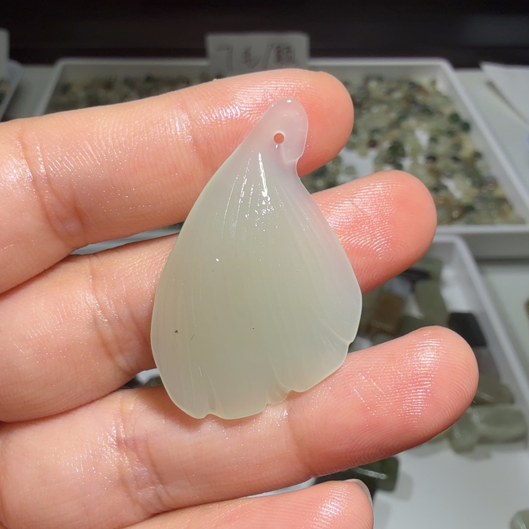 和田玉未镶嵌珠宝奇石