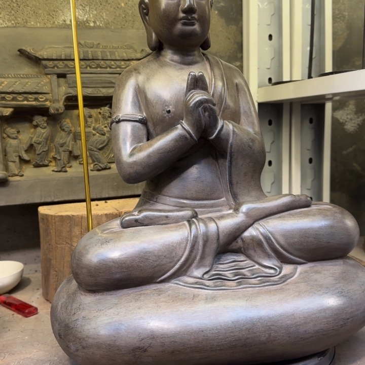 向***善砖雕茶室里的高端产品