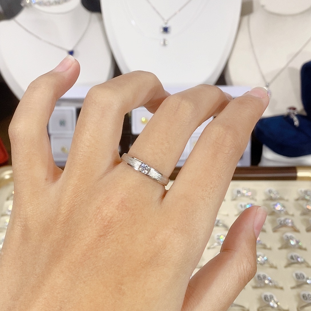 925银合成碳硅石公主男戒18