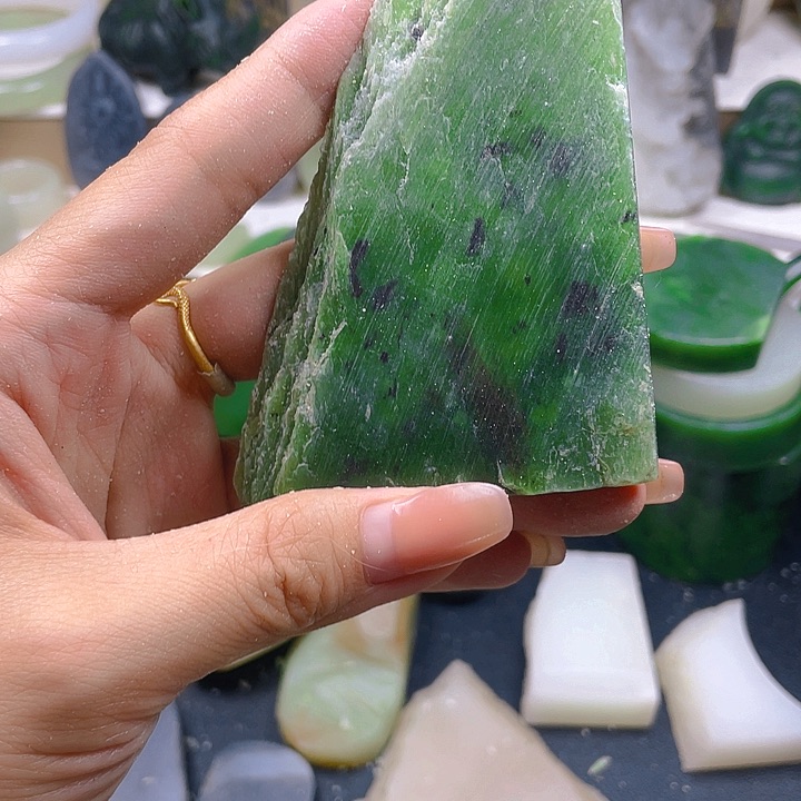 和田玉未镶嵌珠宝半成品