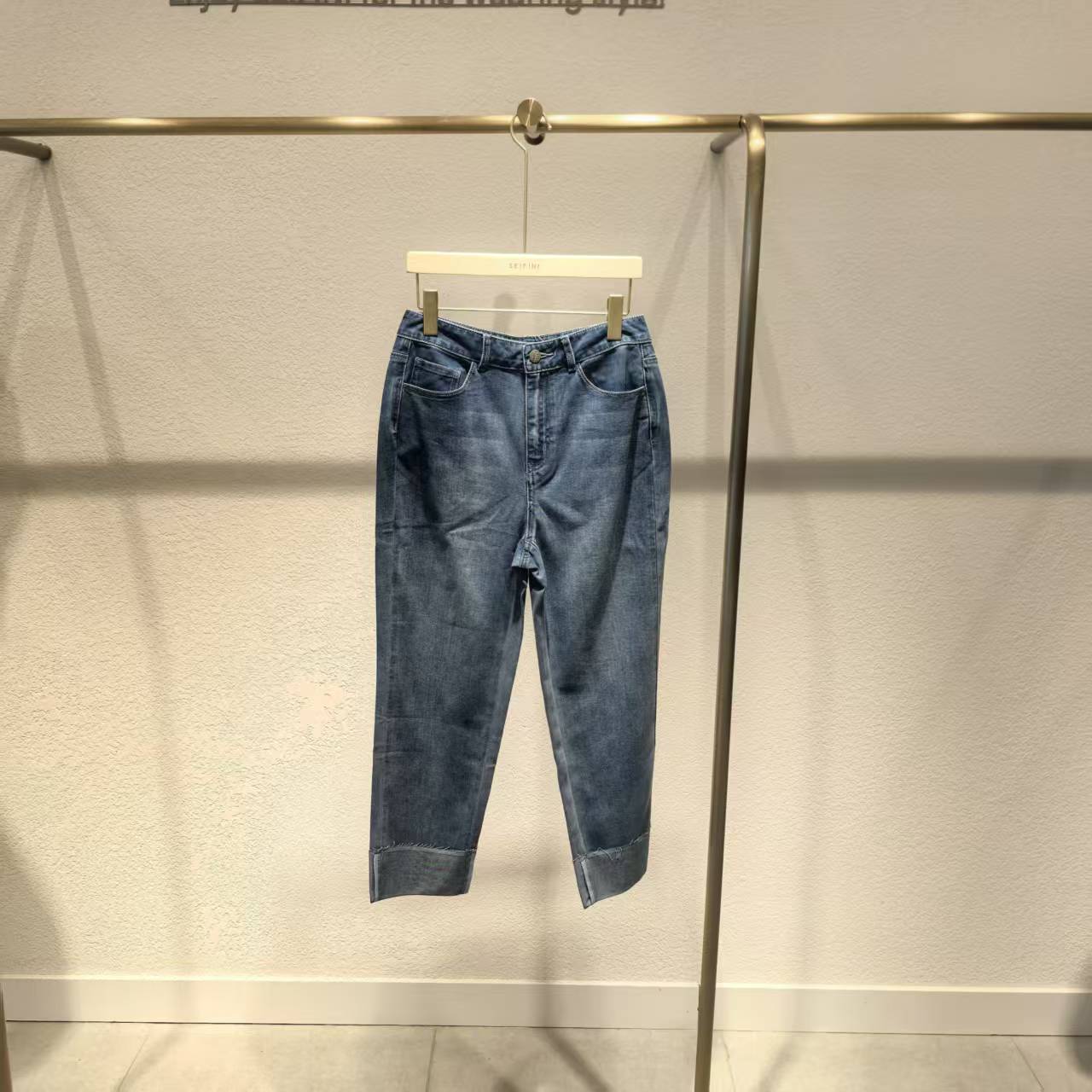 SEIFINI/诗凡黎2025新品春款裤子39E4150311-1