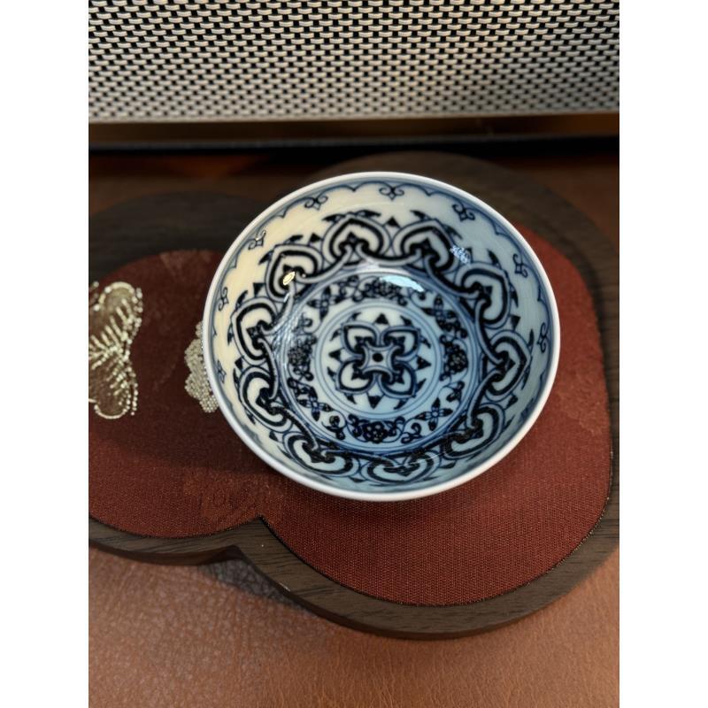 A115【景墨春风】景德镇手工手绘青花宝相普洱杯  60ml 