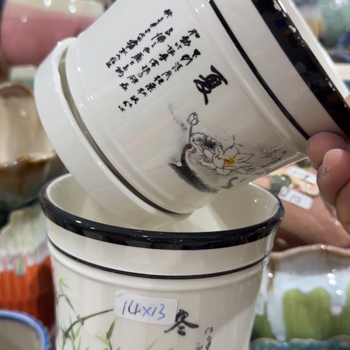 凑9块包邮，有孔，花盆