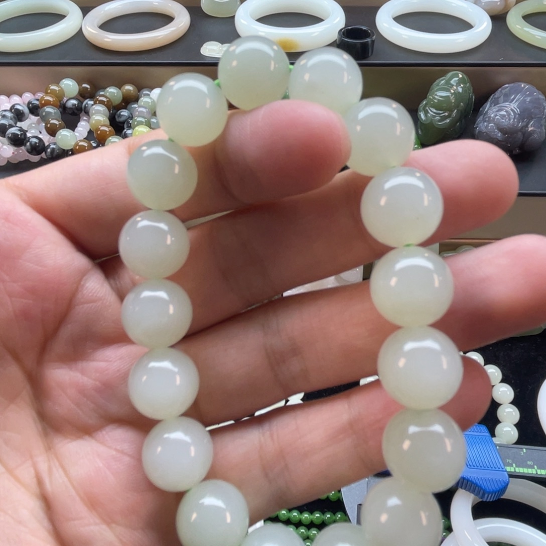 和田玉未镶嵌手链