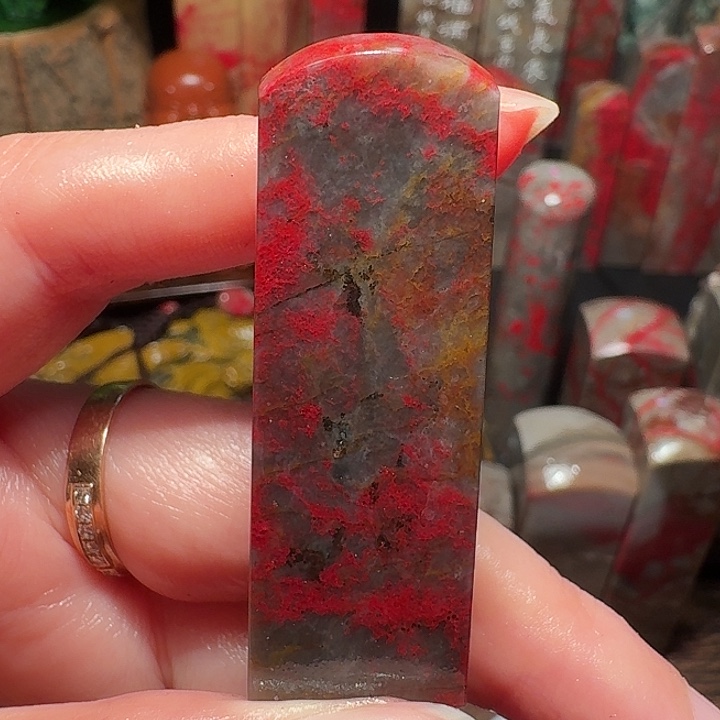 昌化鸡血石2****寿昌化鸡血石