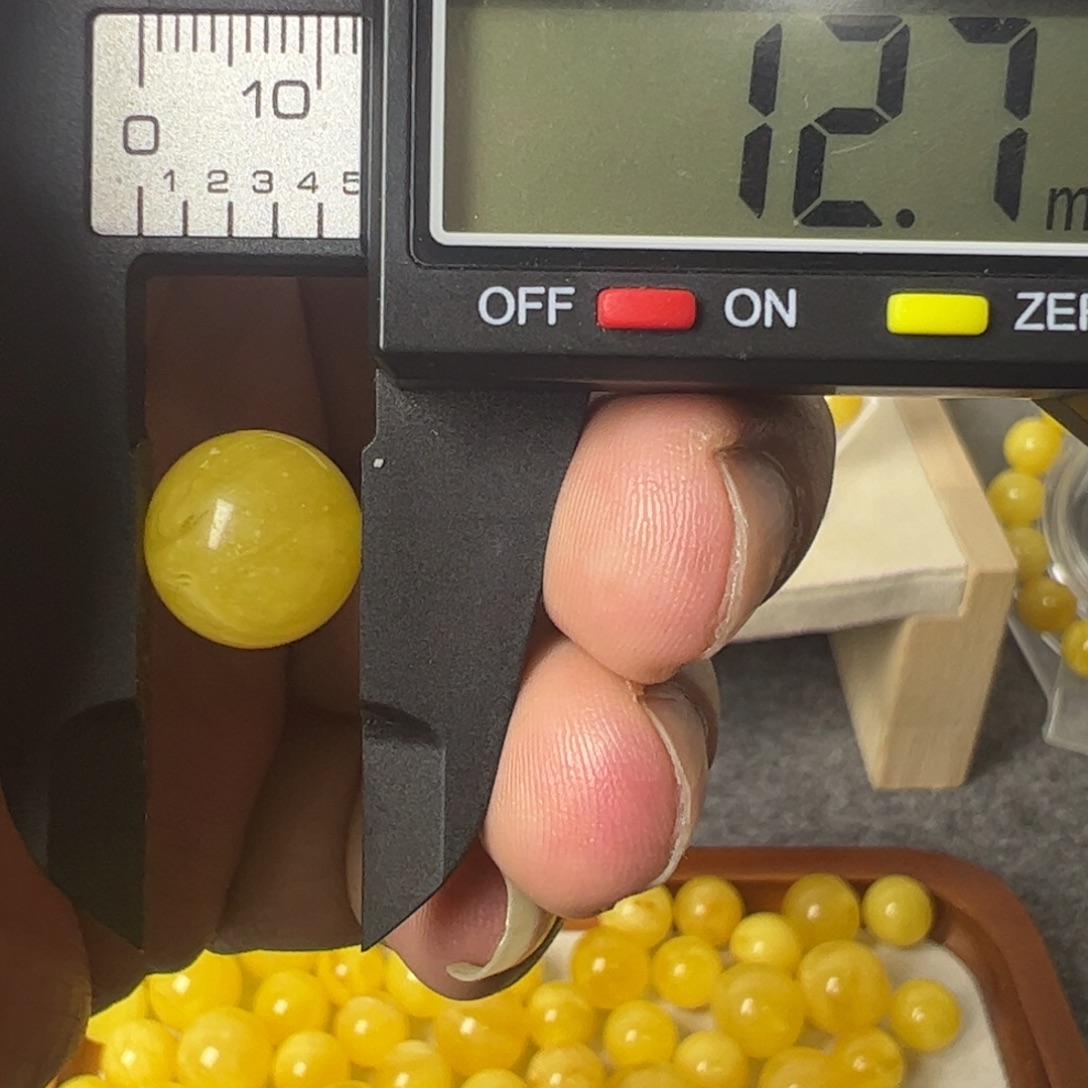 琥珀未镶嵌裸石微瑕007
